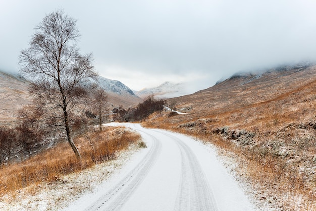 Zima w Glen Etive w Szkocji