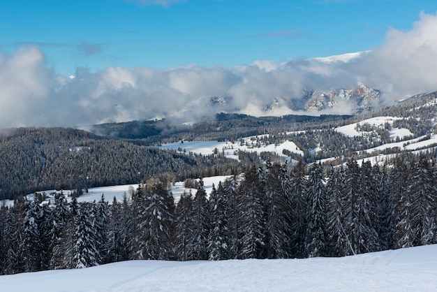 Zimowy krajobraz na Dolomiti