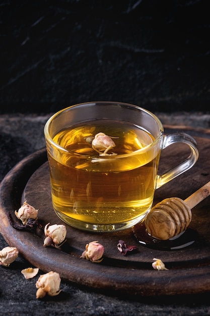 Ziołowa herbata z miodem