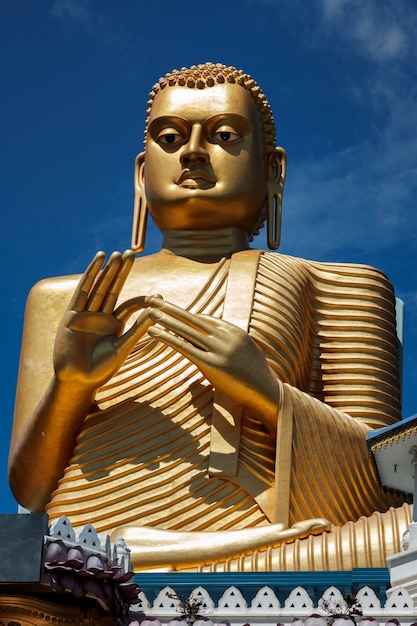 Złoty Budda Na Dachu Złotej świątyni Dambulla Sri Lanka