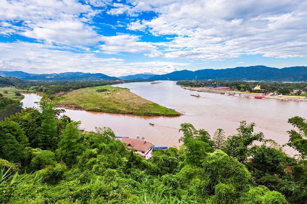 Złoty Trójkąt nad rzeką Mekong, prowincja Chiang Rai, Tajlandia