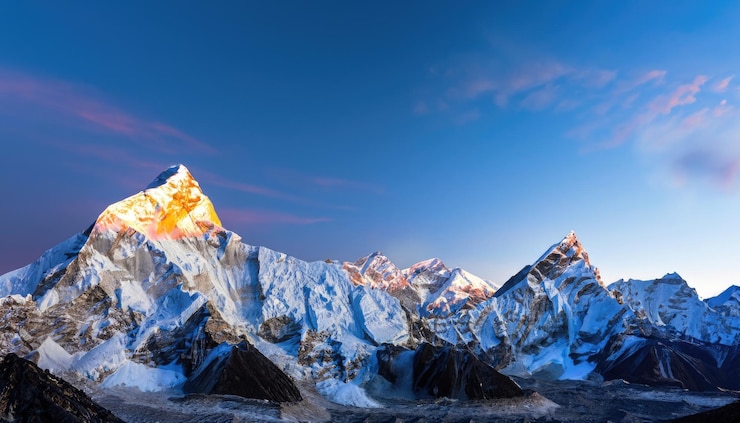 Zdjęcie zmierzch niebo nad mount everest nuptse lhotse i makalu