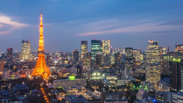 Zmierzch Przy Tokio Miastem Z Tokio Wierza W Japonia