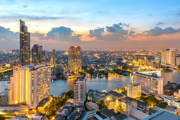 Zmierzch skyview w Bangkoku