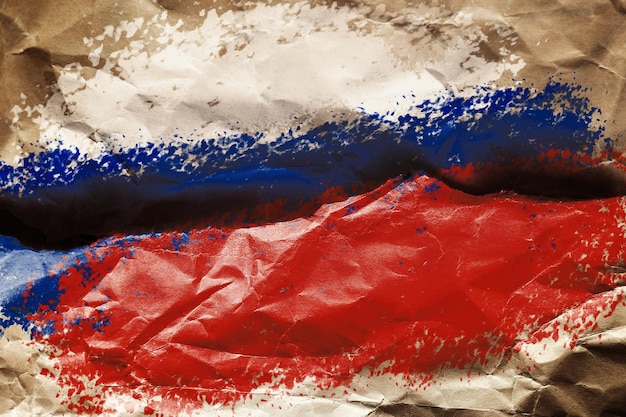 Zmięty papierowy tło z rosyjską flagą Kopiowanie przestrzeni Pojęcie światowego kryzysu i wojny