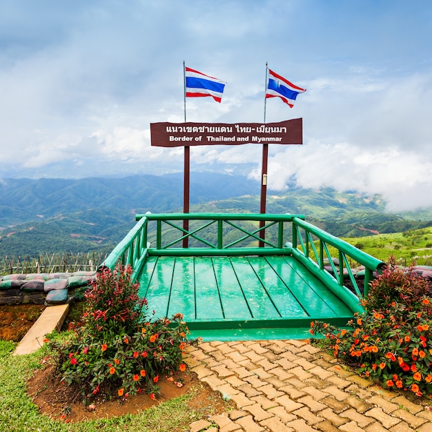 Znak granicy Tajlandii i Myanmar, północna Tajlandia