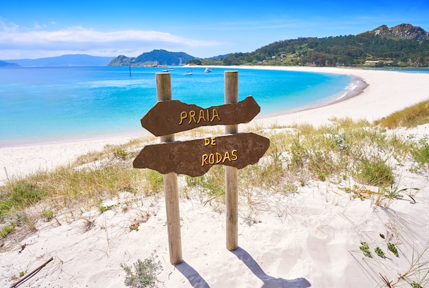 Znak plaży Praia de Rodas islas Cies wyspa Vigo