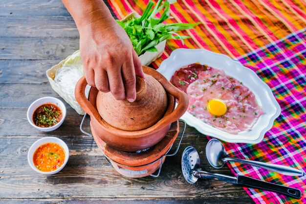 Zupa Z Wieprzowiną Pot Hot Pot Tajskim Stylu