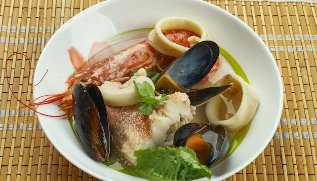 Zuppa di cozze alla napoletana