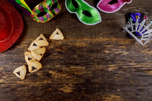 Żydowskie święto Purim Z Maską Karnawałową I Ciastkami Hamantaschen. Leżał Płasko