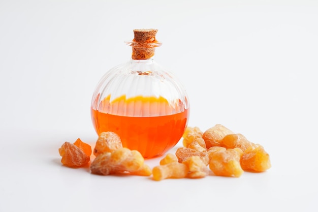 Żywica aromatyczna kadzidło lub olibanum stosowana w kadzidłach i perfumach