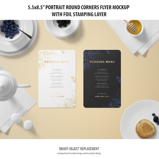 Gratis PSD 5.5x8.5 '' portret flyer mockup