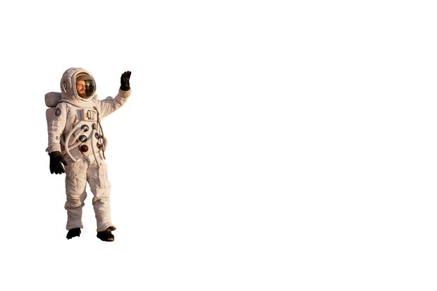 astronauta vistiendo traje espacial