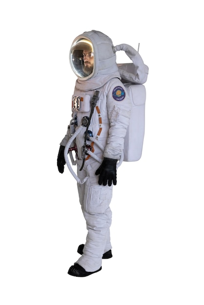 Astronauta vistiendo traje espacial