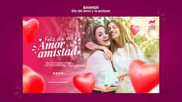 PSD gratuito banner horizontal para la celebración del día de san valentín