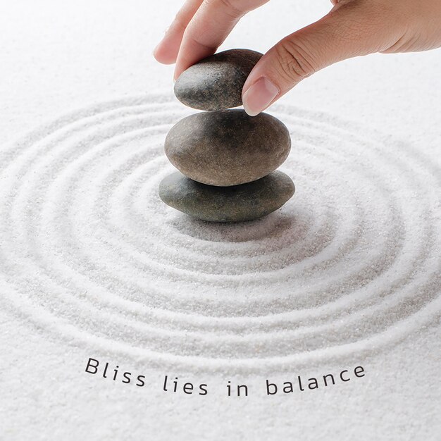 Bliss balance bienestar plantilla psd publicación mínima en redes sociales