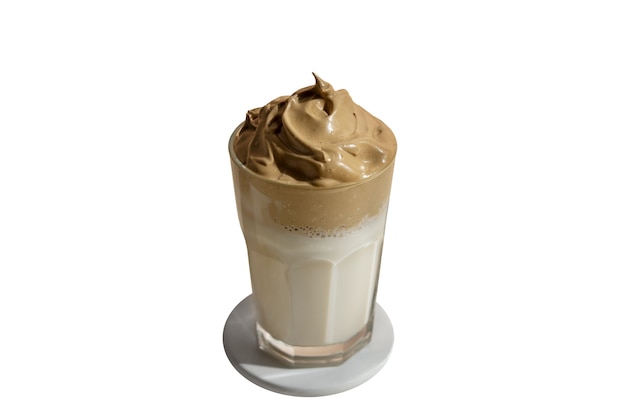 Bodegón de café helado aislado