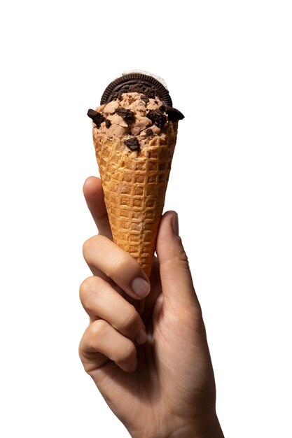 Bodegón de galletas y helado aislado