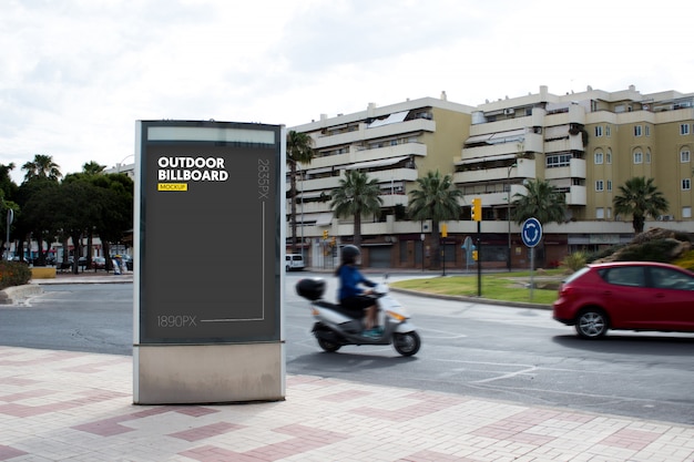 buiten reclamebord in de stad