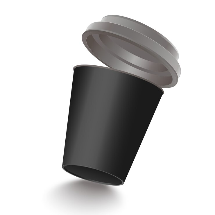 PSD gratuito caffè realistico da asporto isolato