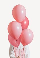 PSD gratuito chica cubierta con globos