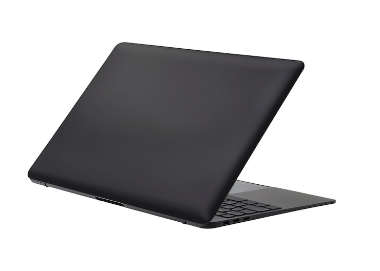 PSD Gratis close up laptop silver yang diisolasi