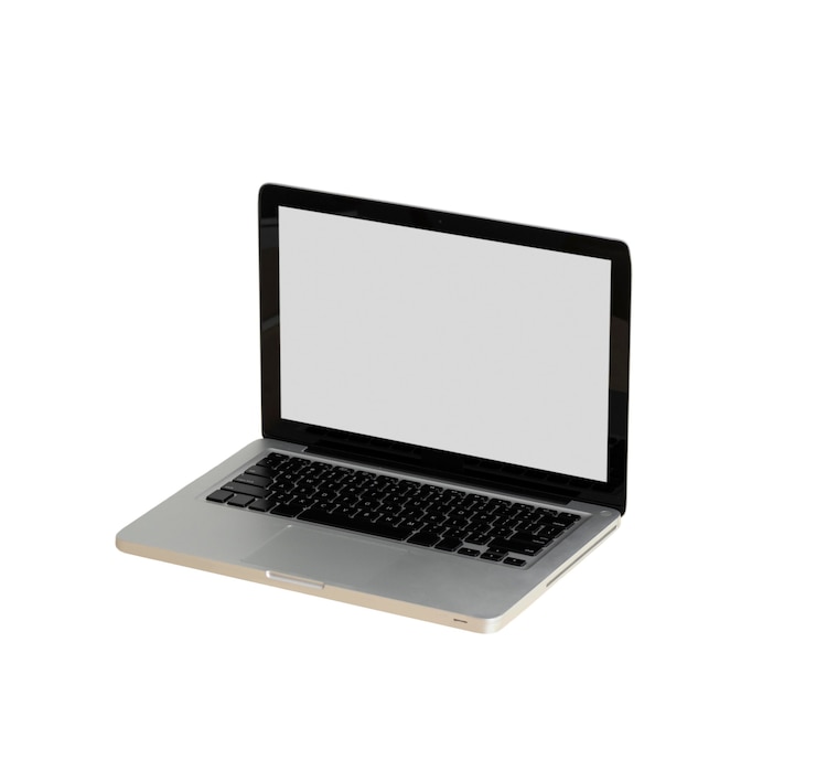 PSD Gratis close up pada laptop yang terisolasi