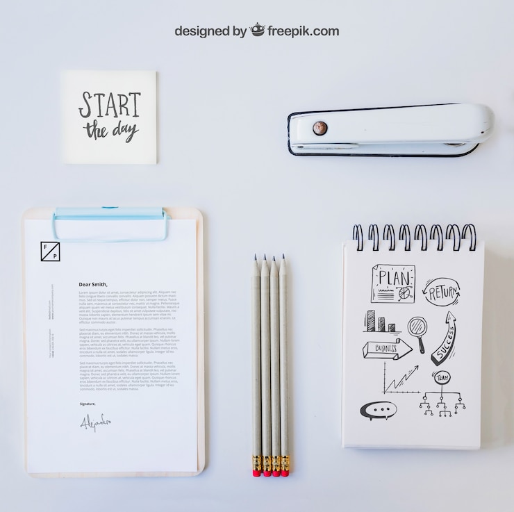 PSD gratuito composición de escritorio de oficina blanco