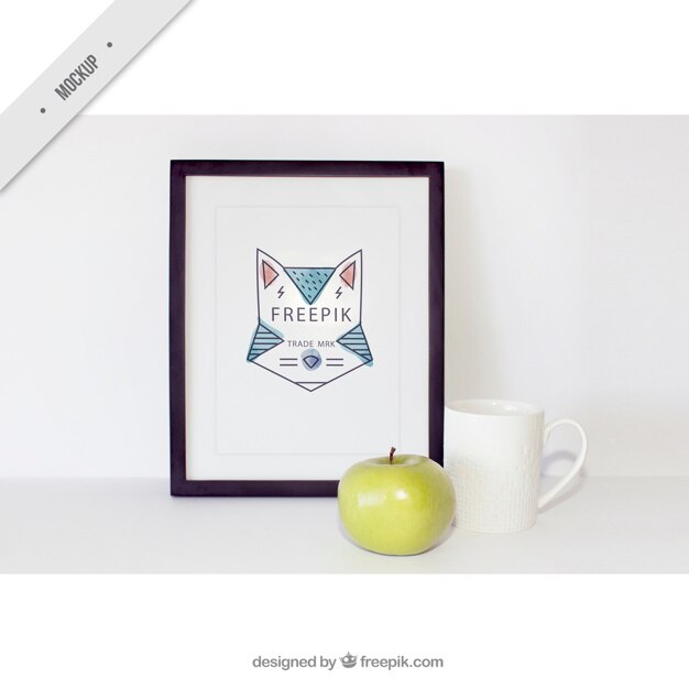 PSD gratuito cornice decorativa con una mela e una tazza