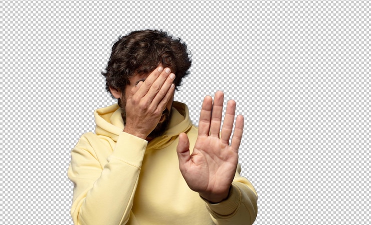 PSD gratuito cubrirse la cara con la mano y poner la otra mano al frente para evitar que la cámara rechace fotos o imágenes