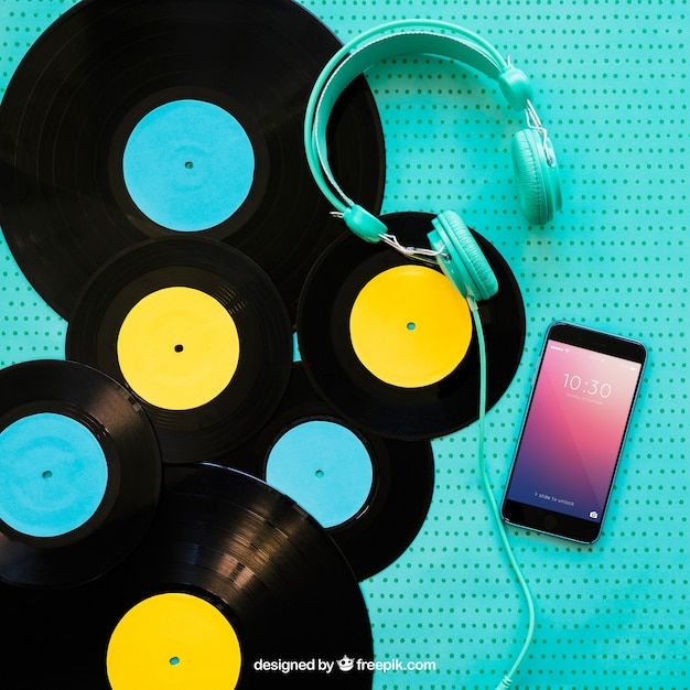 Gratis PSD decoratieve vinyl mockup met smartphone