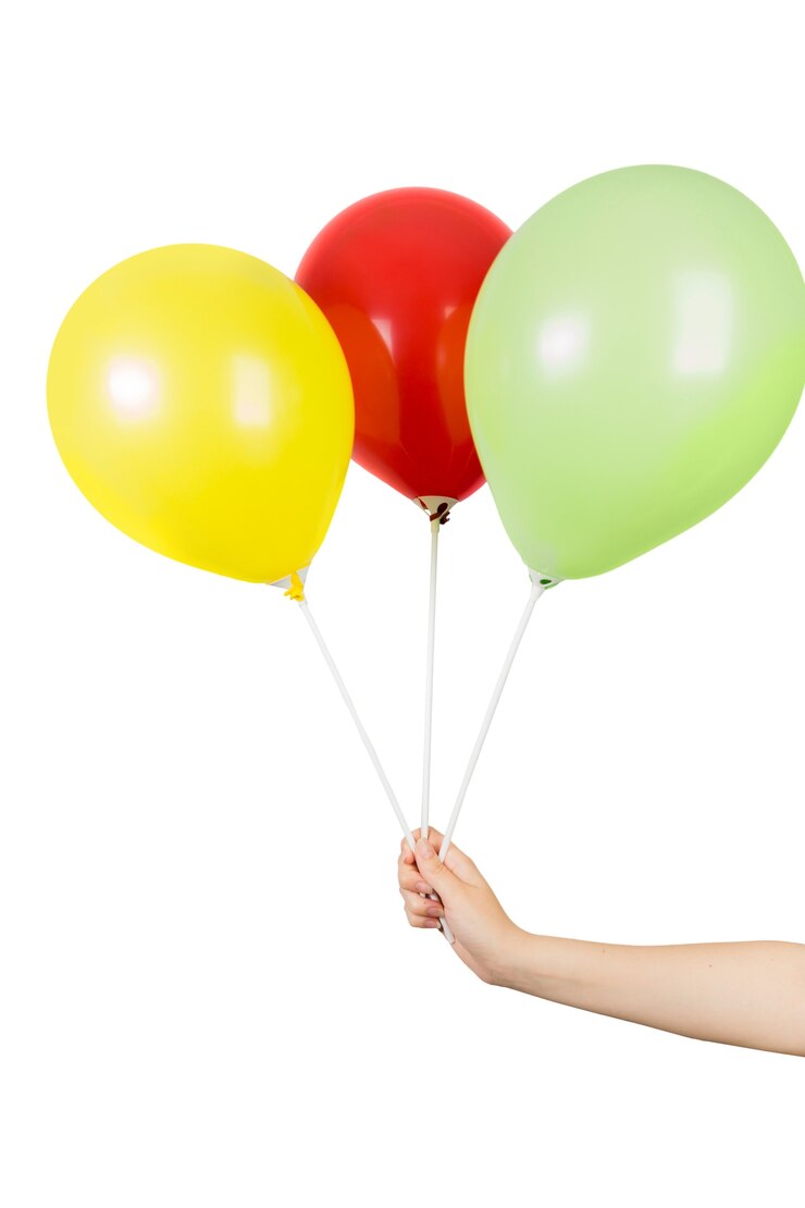 PSD Gratis dekorasi balon ulang tahun terisolasi