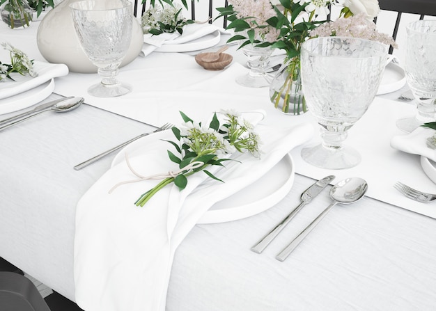 detalle de una mesa preparada para comer con cubiertos y decoracion
