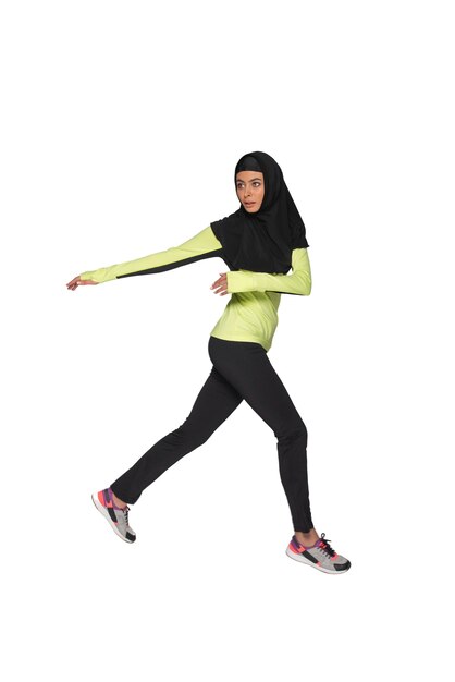 Donna con l'hijab isolata