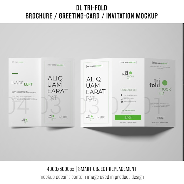 Gratis PSD driebladige brochure of uitnodiging mockup op witte achtergrond