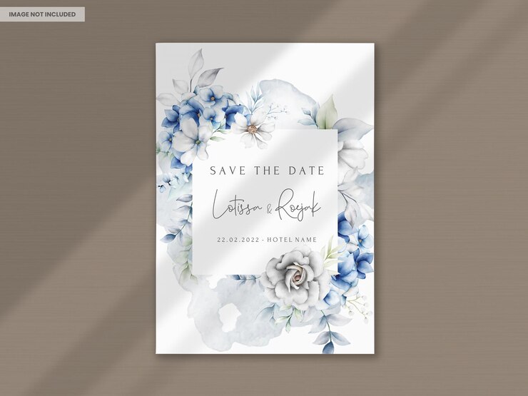 PSD gratuito elegante biglietto d'invito per matrimonio con bellissima ghirlanda floreale