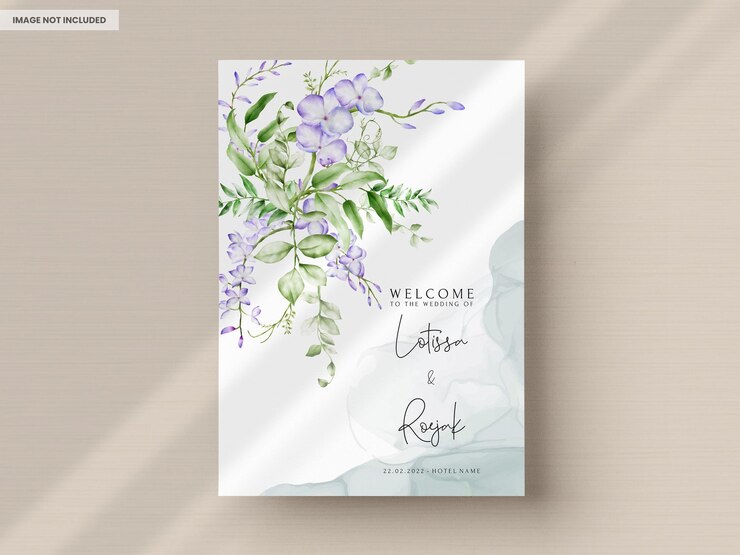 elegante plantilla de invitación de boda con flor morada