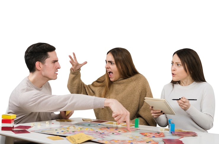 PSD Gratis friends playing card games isolated