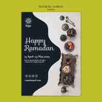 Gratis PSD gelukkig ramadan poster concept sjabloon