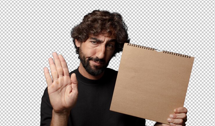 PSD gratuito giovane uomo pazzo barbuto con una copertina vuota del quaderno
