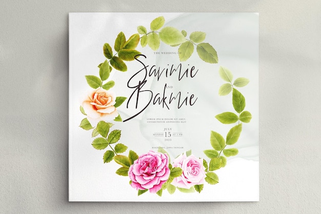 PSD gratuito hermosa tarjeta de diseño de corona floral acuarela