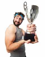 PSD gratuito hombre musculado con un trofeo