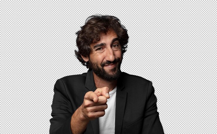 PSD gratuito indicando la fotocamera con un sorriso amichevole e fiducioso soddisfatto scegliendo te