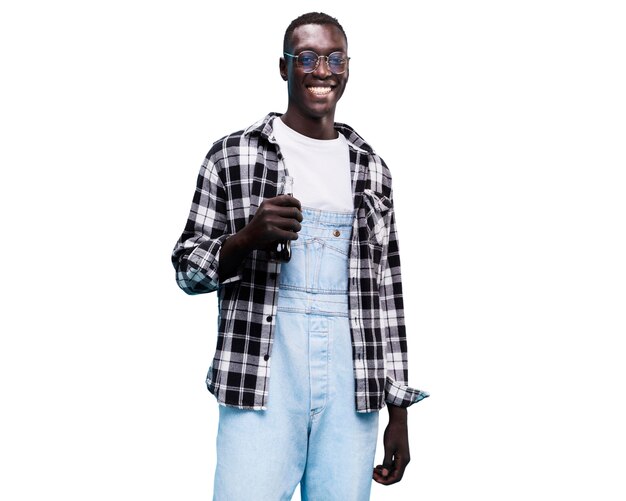 Joven posando en el estudio