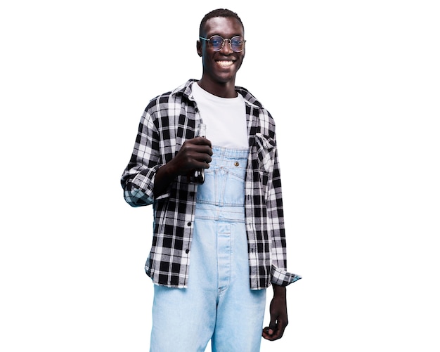 Joven posando en el estudio