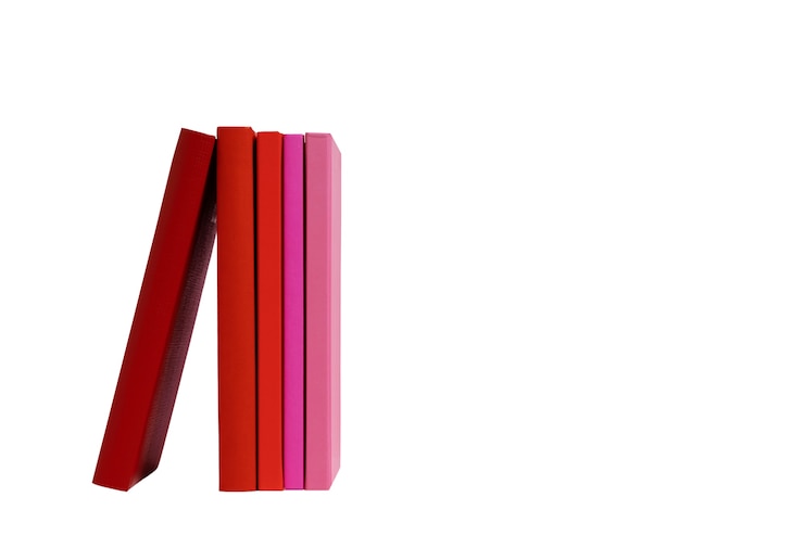PSD gratuito libri rosa isolati