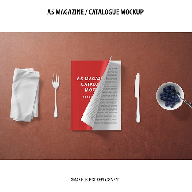 PSD gratuito maqueta del catálogo de la revista a5