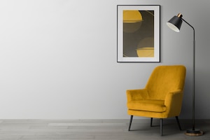 PSD gratis maqueta de marco de imagen psd que cuelga en el interior de la decoración del hogar de la sala de estar moderna