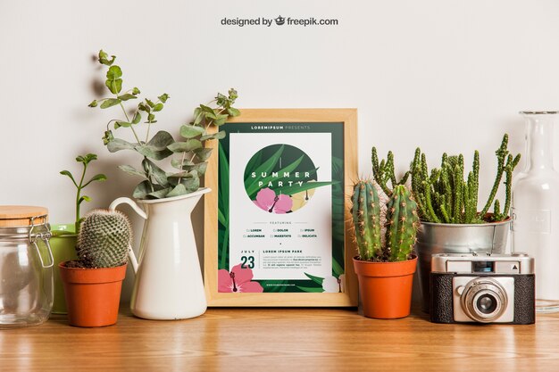 Maqueta de marco con plantas.