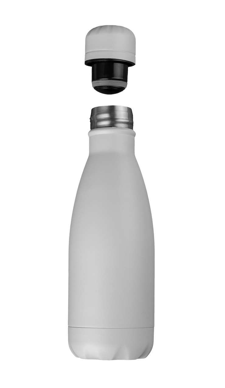 Gratis PSD metalen thermoscontainer geïsoleerd